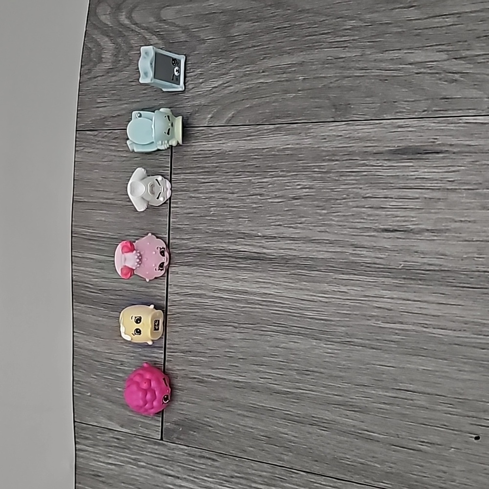 Shopkins Collection Variety of Cute Random 6 Pieces